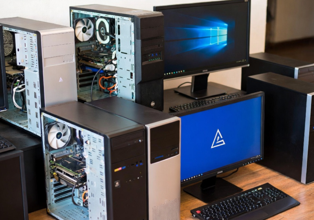 Imagem de vários computadores